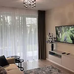 Apartment Whiteblue Garden & Sauna & Fitness
